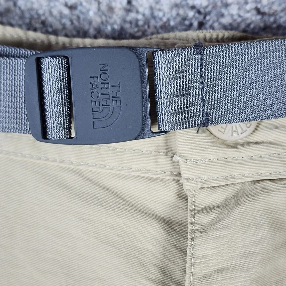 The North Face Shorts Mens Large Khaki Hiking Belted Cargo NWOT